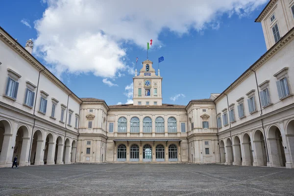 Roma quirinale mahkeme görünüm içinde — Stok fotoğraf