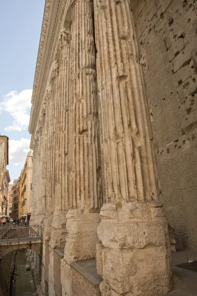 Rome oude Romeinse kolommen — Stockfoto