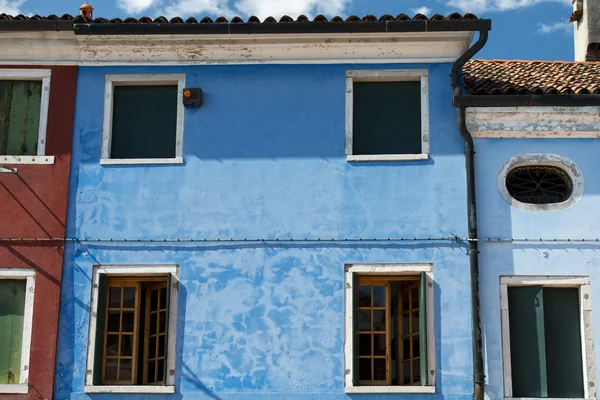 Barevné domy burano Benátky — Stock fotografie