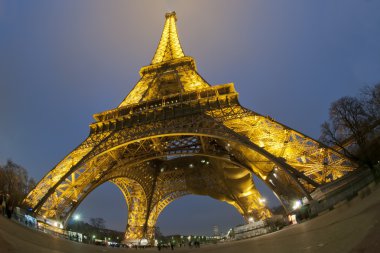 Geceleri tour Eiffel