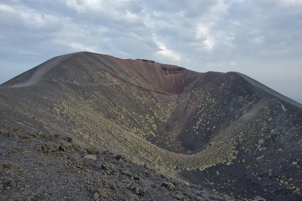 Кальдера вулкана Этна — стоковое фото