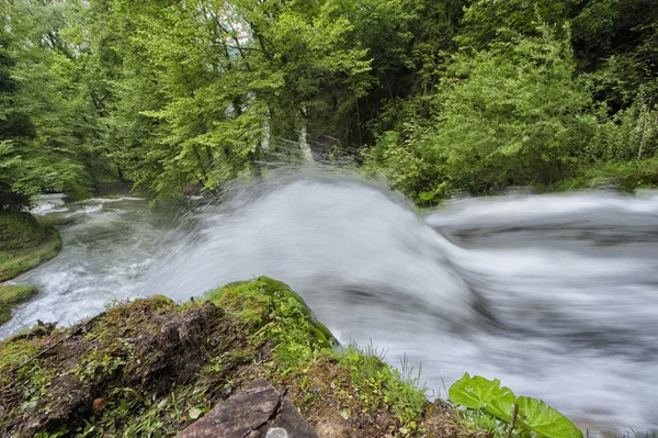 Un detalle de cascada — Foto de Stock