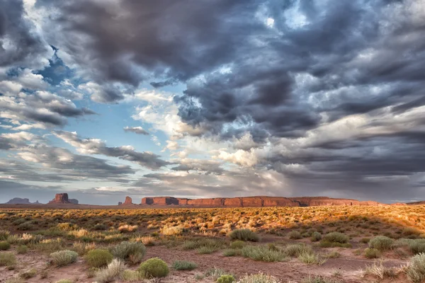 Monument Valley view on cloudy sky background — Stock Photo, Image