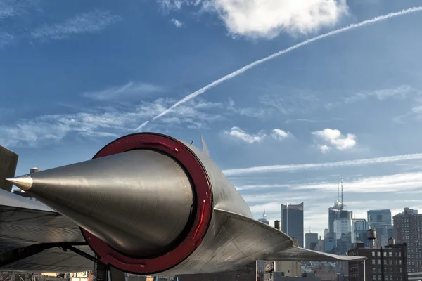 New york manhattan blick von der unerschrockenen brücke — Stockfoto