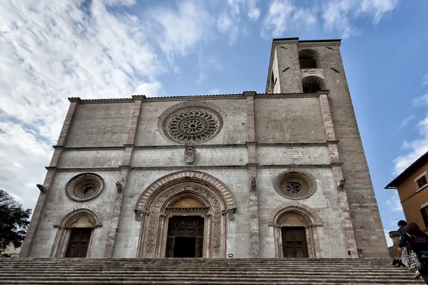 Una iglesia en Todi, Umbría Italia view —  Fotos de Stock