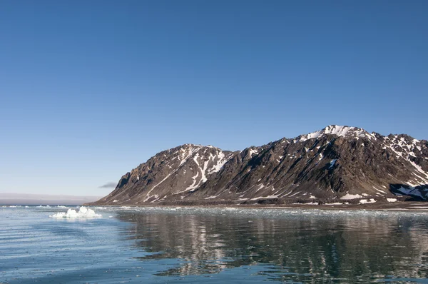 斯瓦尔巴群岛的斯匹冰川景观 — 图库照片
