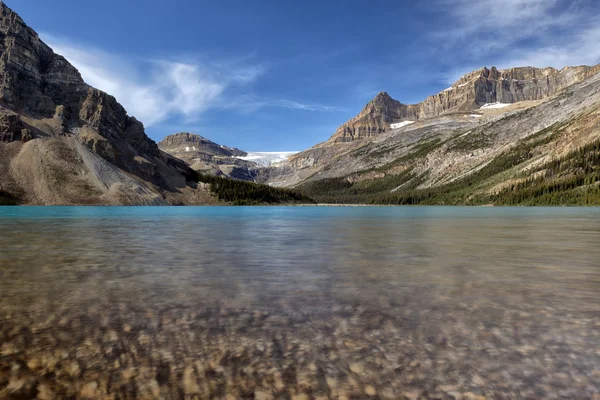 Emerald lake naturlig bro — Stockfoto