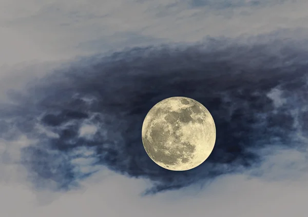 Full Moon on the light blue — Stock Photo, Image