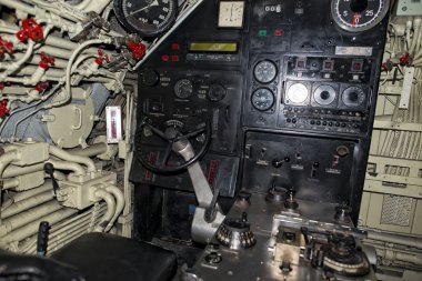 tengeralattjáró vezérlő panel