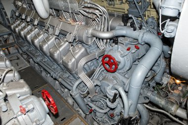 Denizaltı dizel motorlar