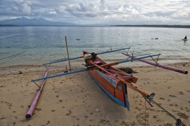 bir tekne tropikal turkuaz paradise Island
