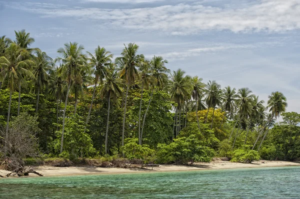 Siladen türkis tropischen Paradies Insel — Stockfoto