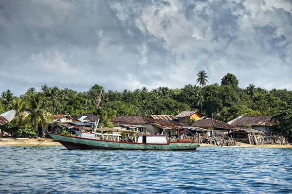 Indonesische vissersdorp — Stockfoto