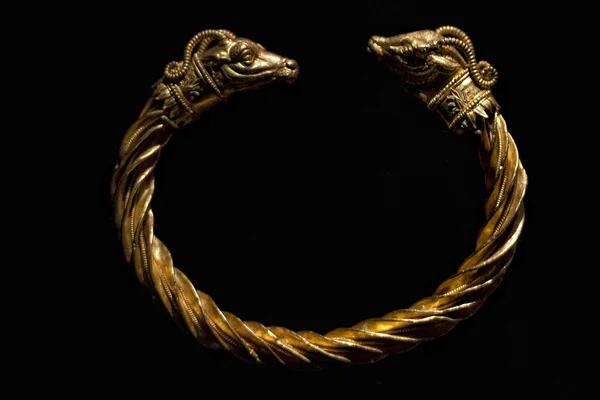 Antichi gioielli romani etruschi in oro — Foto Stock