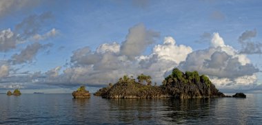 Raja ampat papua büyük panorama manzara
