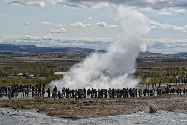 Erupção de Geyser na Islândia — Fotografia de Stock