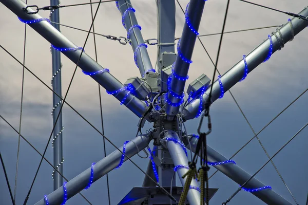 Metallic web structure at sunset — Stock Photo, Image