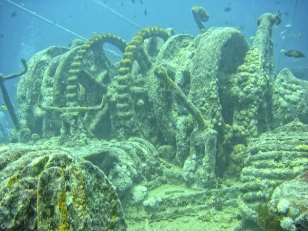 A ship wreck in red sea — Stock Photo, Image