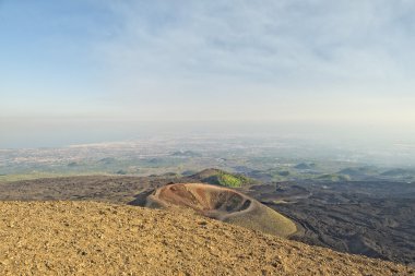 Etna yanardağı caldera peyzaj