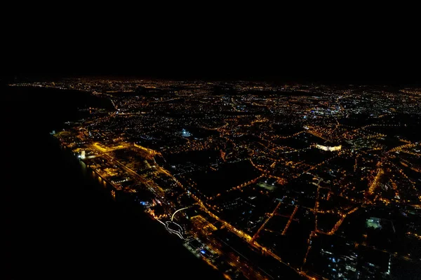 Lizbona Powietrzny Nocny Pejzaż Miasta Samolotu Podczas Lądowania Lotnisku — Zdjęcie stockowe