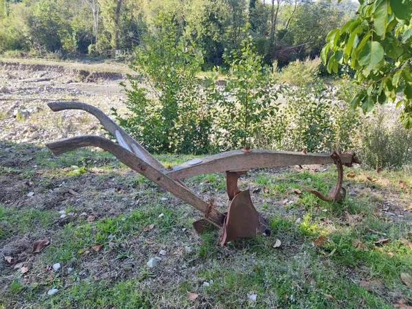 Старое Ржавое Деревянное Железо — стоковое фото