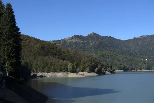 Brugneto Konstgjord Sjö Dammen Liguri Italien Panorama Utsikt — Stockfoto