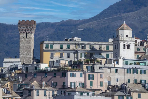 Embriaci Middeleeuwse Toren Genoa Stad Stadsgezicht Panorama Van Zee Havenkranen — Stockfoto