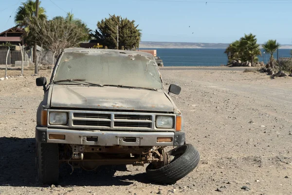 Viejo Coche Abandonado Chatarra San Juanico México Baja California Sur —  Fotos de Stock