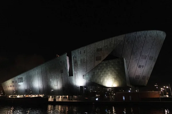 Amsterdam Nemo Múzeum Éjszakai Csatorna Kilátás Városkép — Stock Fotó