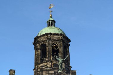 Amsterdam Belediye Binası Barajı Şehir Binası