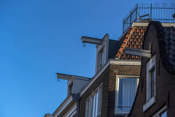 Здание Центре Амстердама Зацепило Город Деталями — стоковое фото