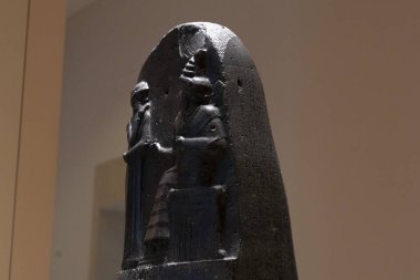 Mezopotamya taşının Hammurabi yasası.