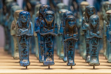 Mavi hizmetçi ordusu Mısır mezarı küçük heykel