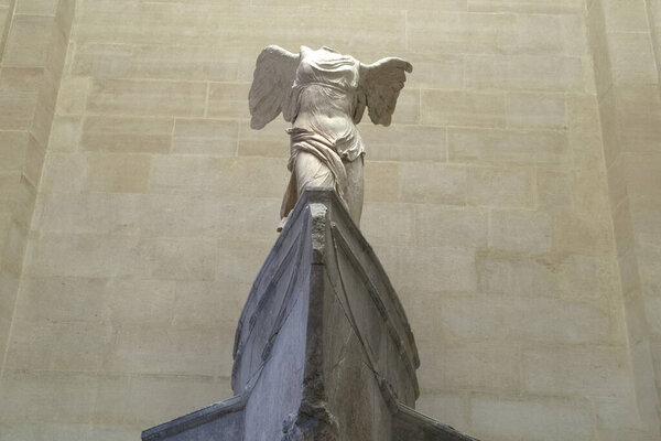 Samothrace Nike winged cictory greek god statue