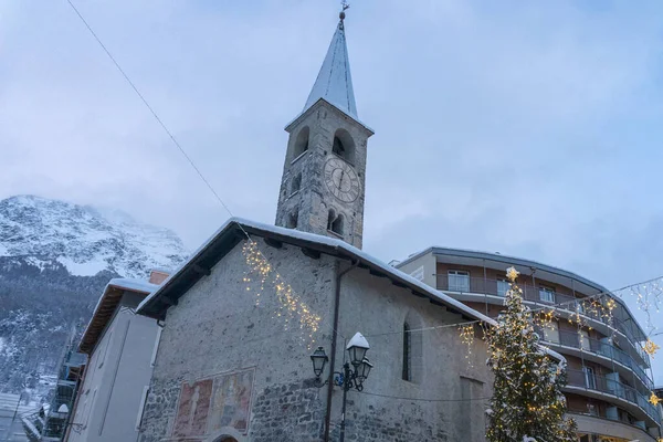 Bormio Średniowieczna Wioska Valtellina Włochy Pod Śniegiem Sezonie Zimowym — Zdjęcie stockowe