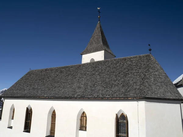 Iglesia Monte Croce Dolomites Badia Valle Montañas Invierno Nieve Panorama —  Fotos de Stock