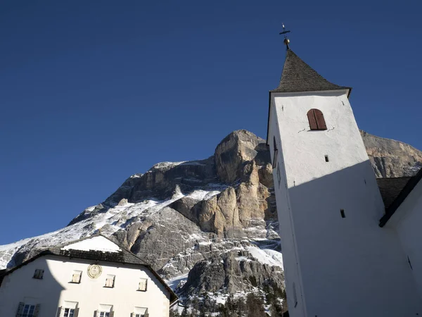 Church Monte Croce Dolomites Badia Valley Mountains Winter Snow Panorama —  Fotos de Stock