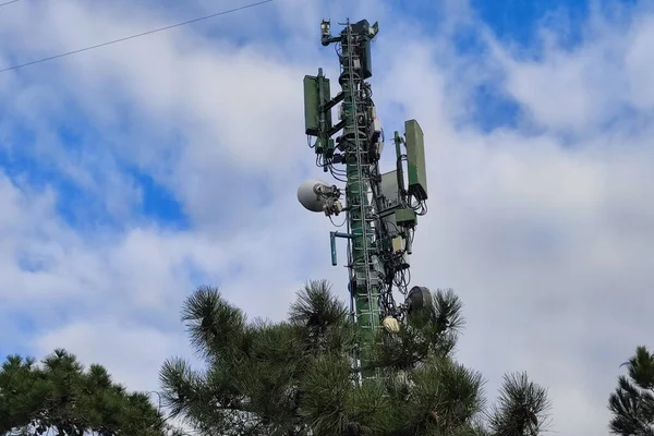 Communicatie Cellulaire Mobiele Groene Antenne Italië — Stockfoto