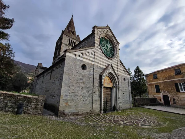 意大利拉瓦格纳Fieschi教堂 — 图库照片