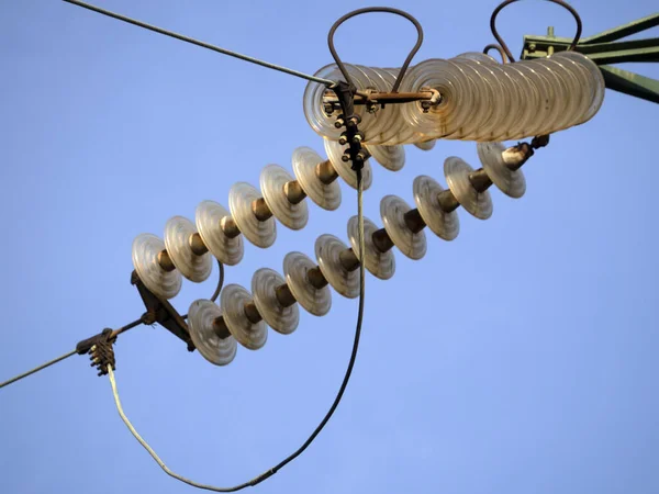 Tapa Cables Eléctricos Alto Voltaje Detalle Aislante Pin Cielo Azul — Foto de Stock