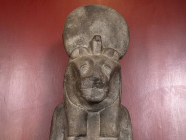 Sekmet Mısırlı aslan tanrıça heykeli