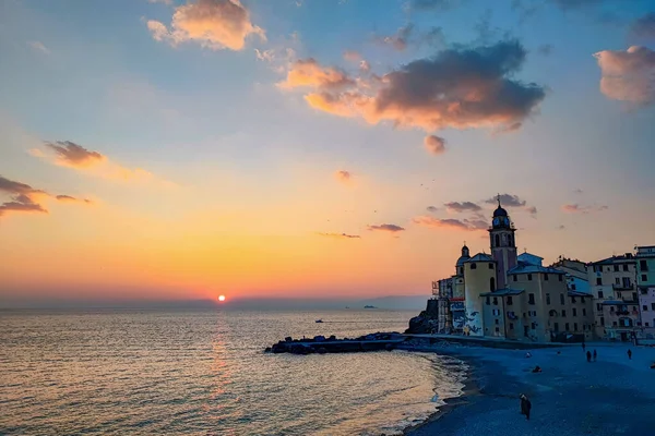 Igreja Aldeia Camogli Pôr Sol — Fotografia de Stock