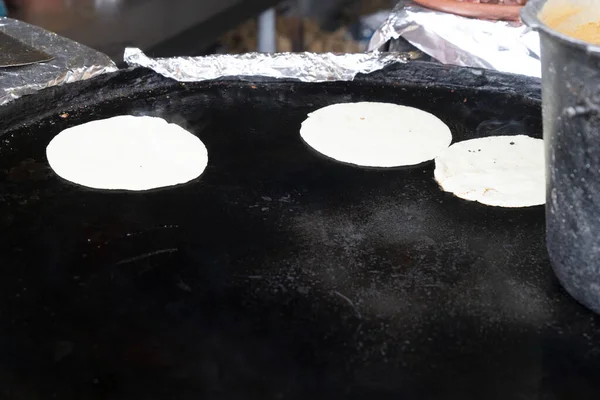 Tortillas Mexicanas Mientras Cocinan Detalle Cerca — Foto de Stock