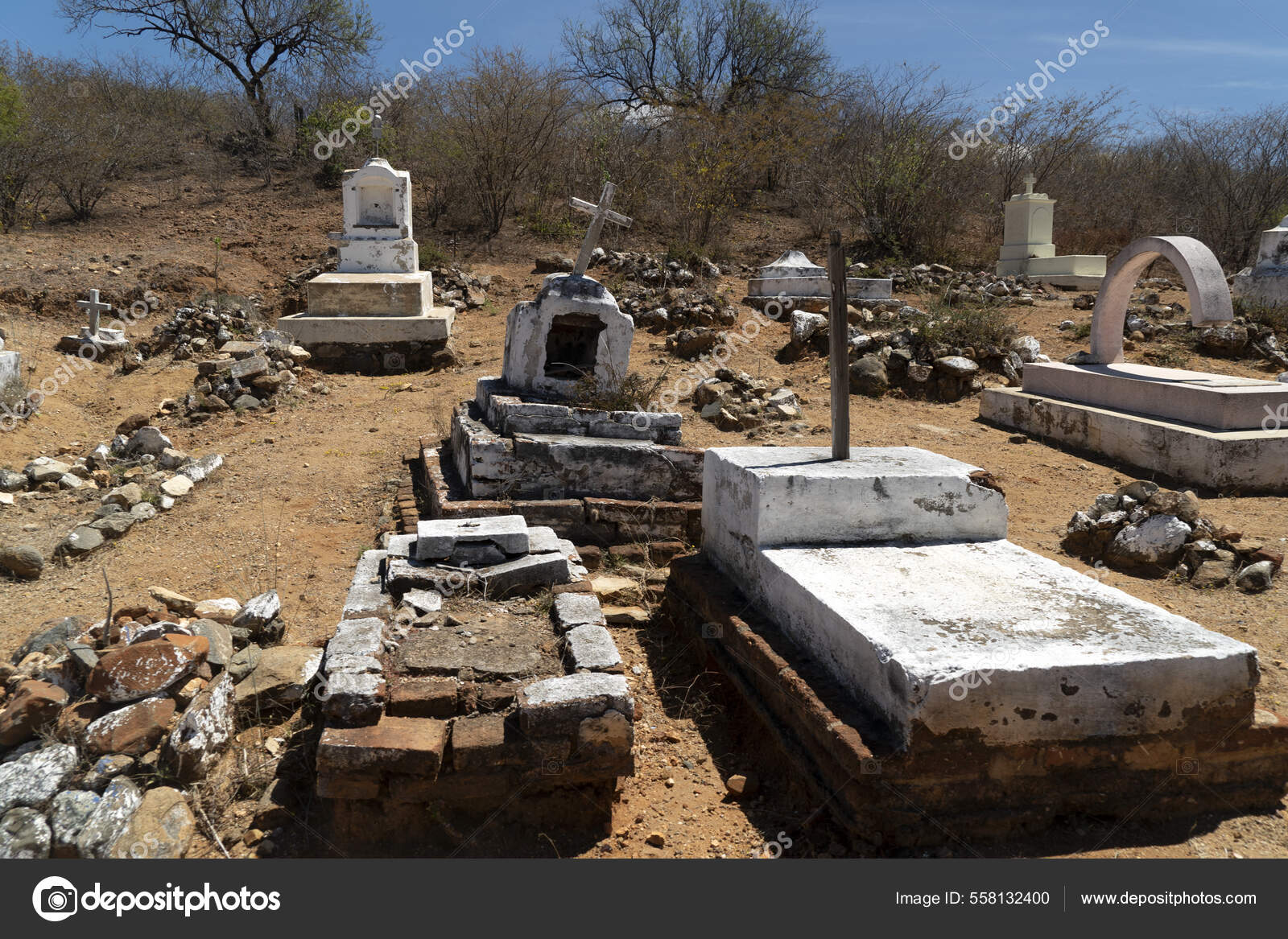Antiguas Tumbas Del Cementerio Mexicano Triunfo Pueblo Minero Baja