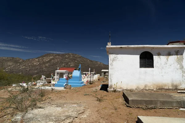 Vecchie Tombe Del Cimitero Messicano Nel Villaggio Minerario Triunfo Baja — Foto Stock