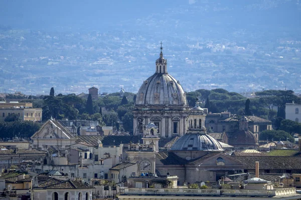 罗玛鸟瞰城市景观从Vatican博物馆全景 — 图库照片