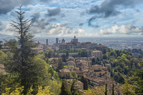 Bergamo Mittelalterliche Stadt Luftaufnahme — Stockfoto