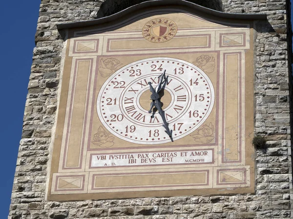 Bergamo Middeleeuwse Stadstoren Detail Van Klok Piazza Maggiore Plaats Uitzicht — Stockfoto