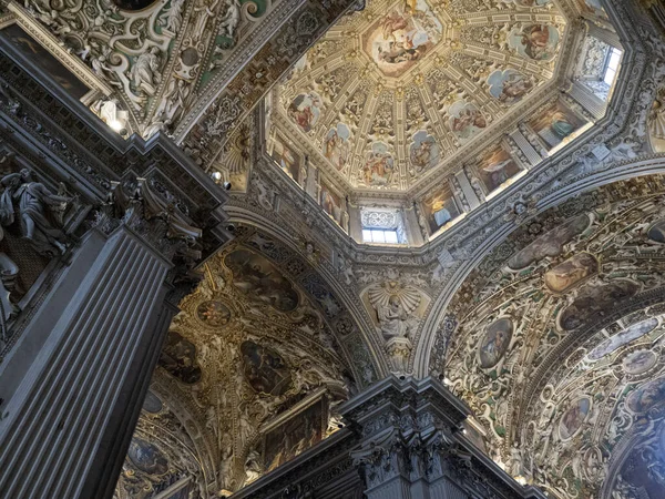 Санта Марія Маджоре Церква Бергамо Італія — стокове фото