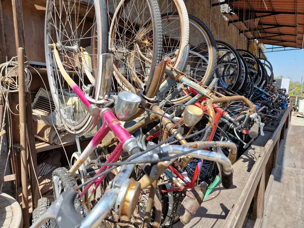 Muitas Bicicletas Antigas Bicicleta Detalhe Abandonado — Fotografia de Stock